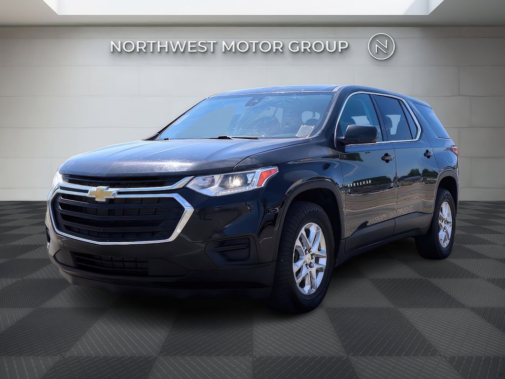 2020 Chevrolet Traverse LS photo 3