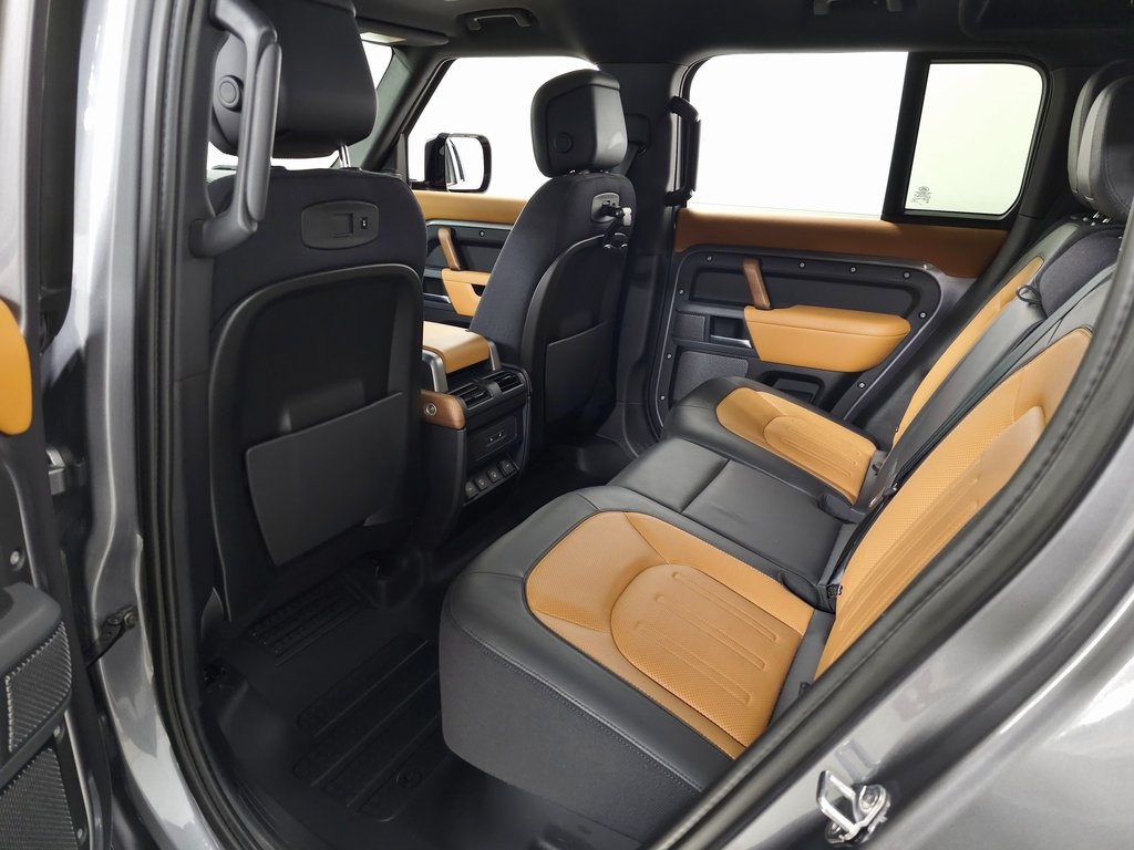 2022 LAND ROVER DEFENDER - Image 36