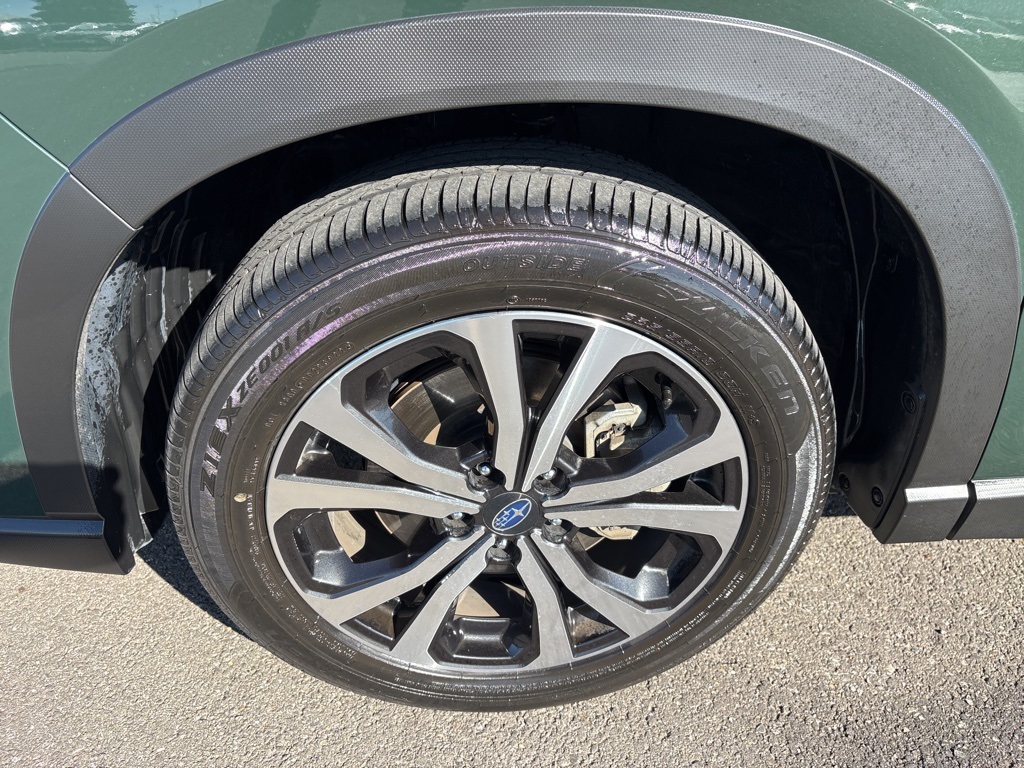2023 Subaru Forester Limited photo 8