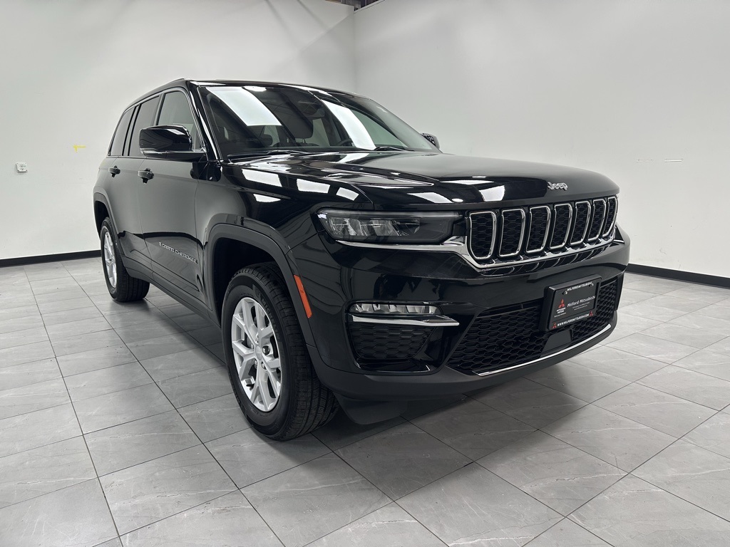 2024 Jeep Grand Cherokee Limited's photo