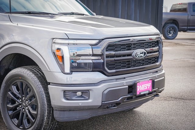 2025 Ford F-150 Lariat photo 4