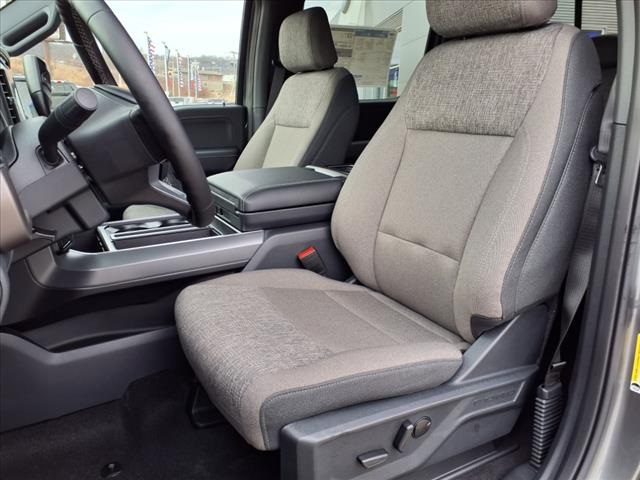 2025 Ford F-150 XLT photo 4