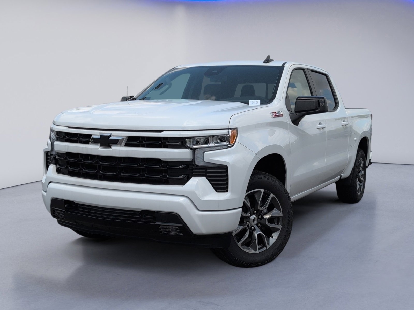 2025 Chevrolet Silverado 1500 RST photo 2