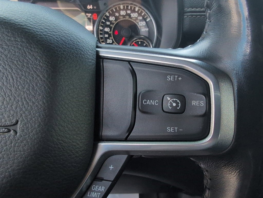 2020 Ram 1500 Laramie photo 16