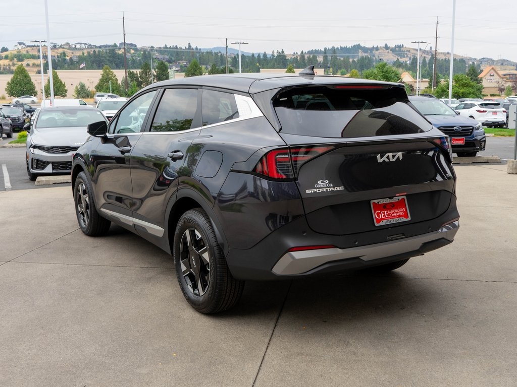 2026 Kia Sportage LX photo 4