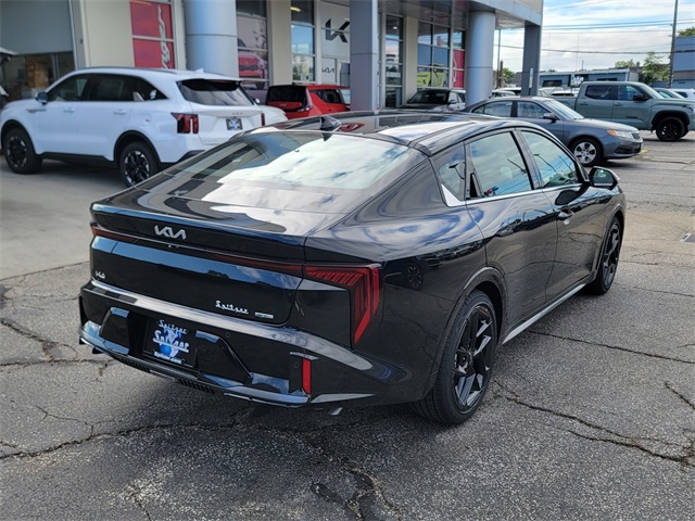 2025 Kia K4 GT-Line Turbo photo 4