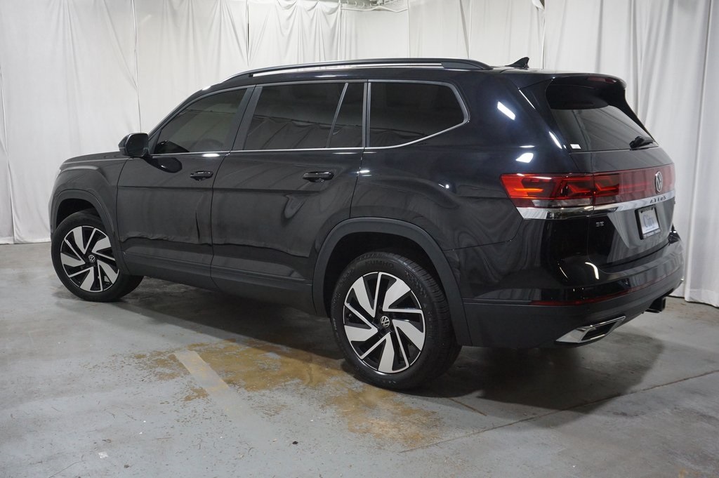 2024 Volkswagen Atlas SE Technology photo 8