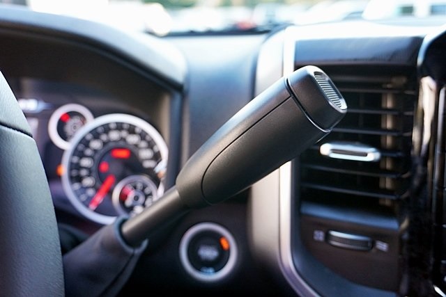 New 2026 Granite Crystal Metallic Clear-Coat Exterior Paint RAM Big Horn image 39