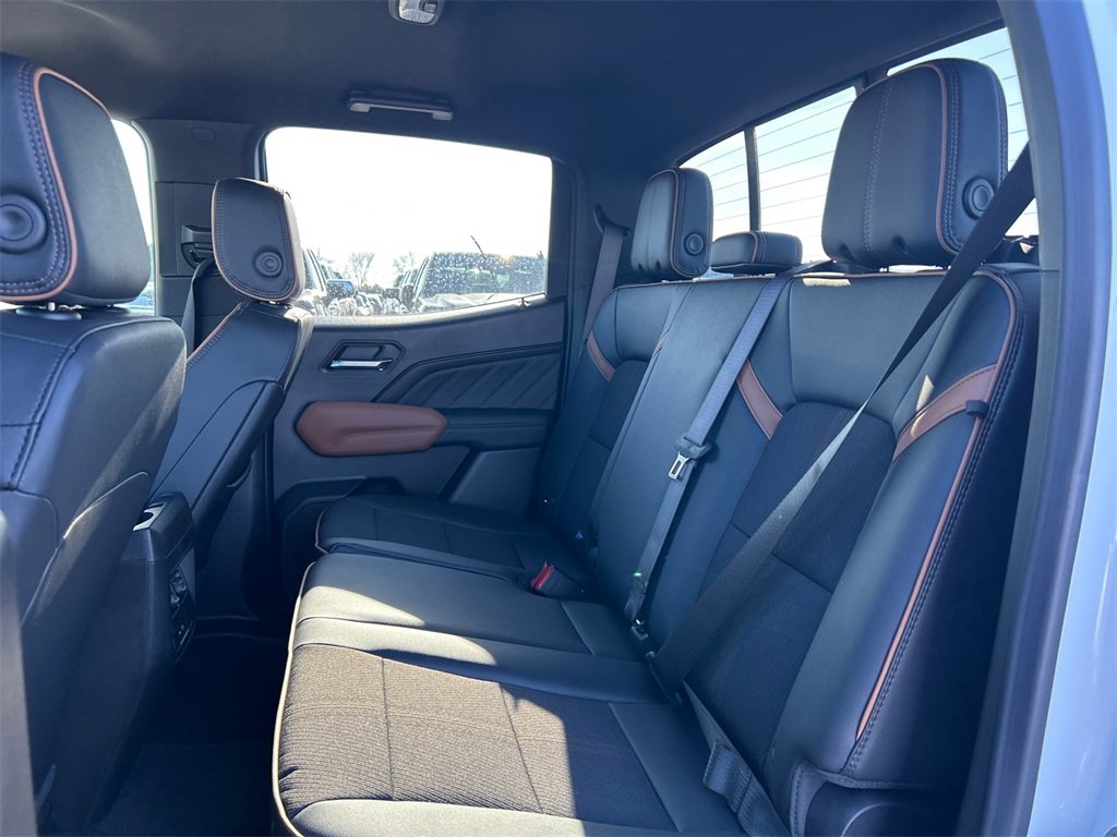 2026 GMC CANYON - Image 30