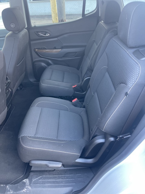 2023 Gmc Acadia SLE photo 9