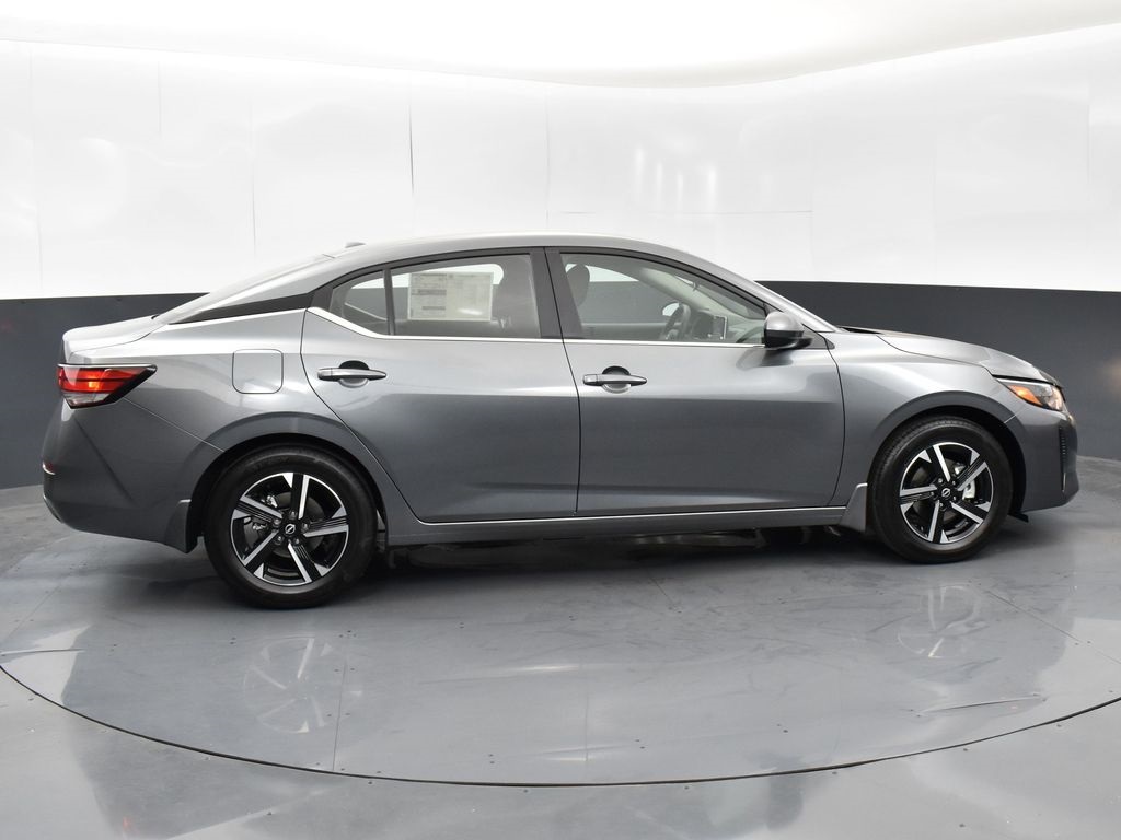 2025 Nissan Sentra SV photo 7