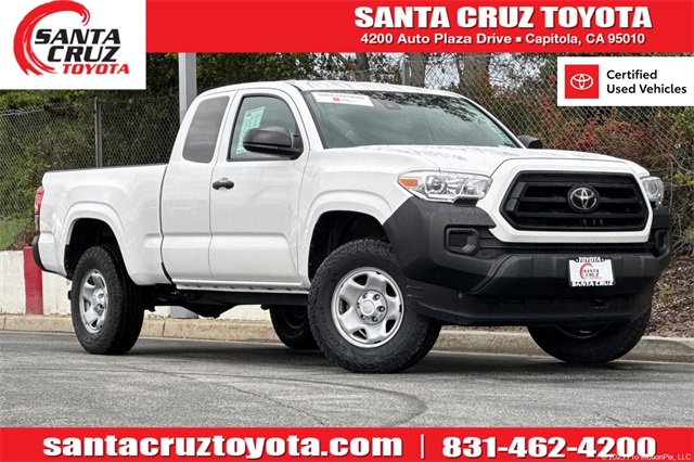 2022 Toyota Tacoma SR's photo