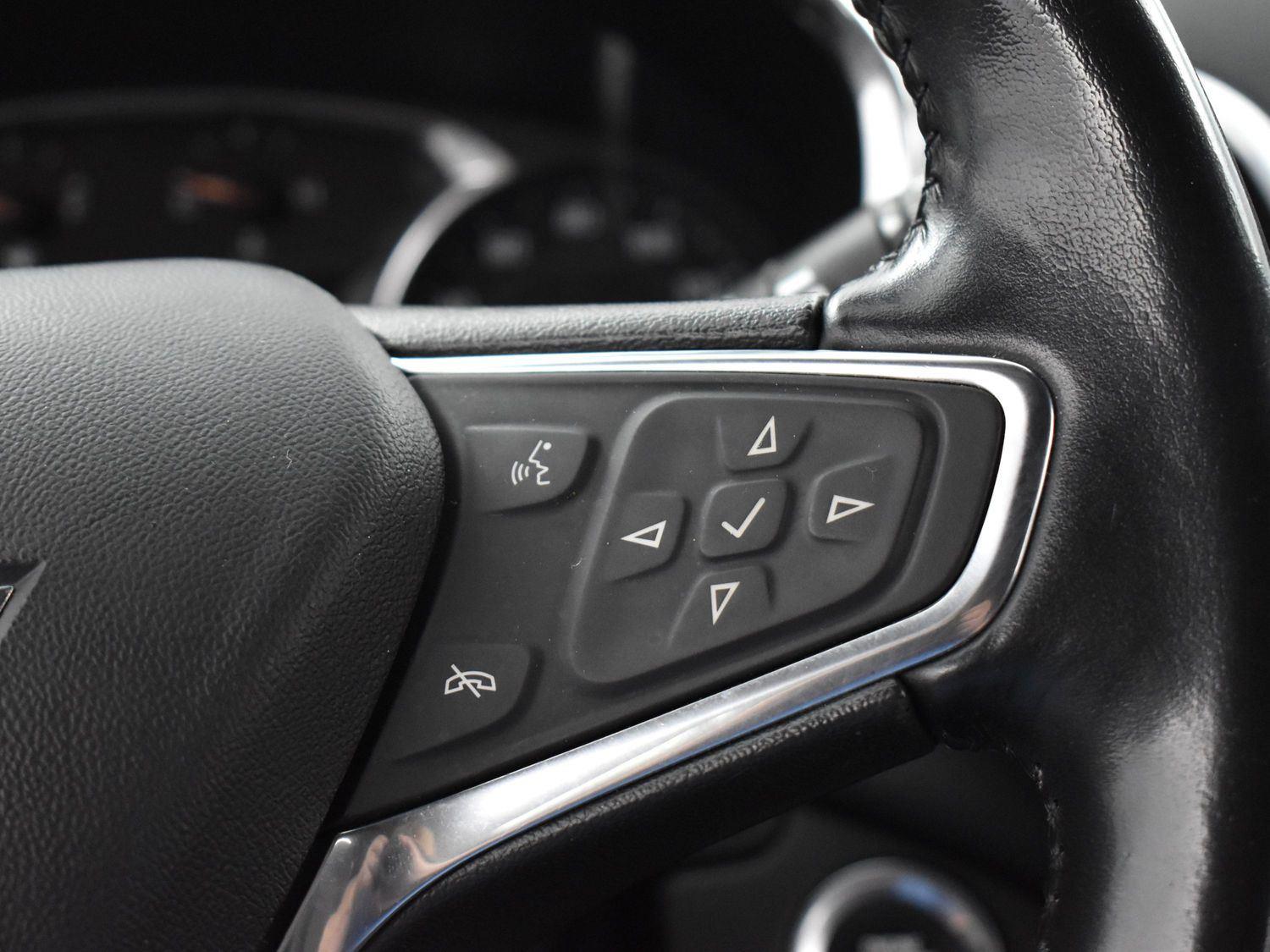 2020 Chevrolet Equinox LT photo 21