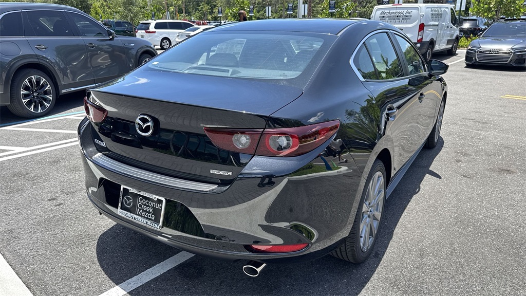2025 Mazda Mazda3 2.5 s Preferred photo 2