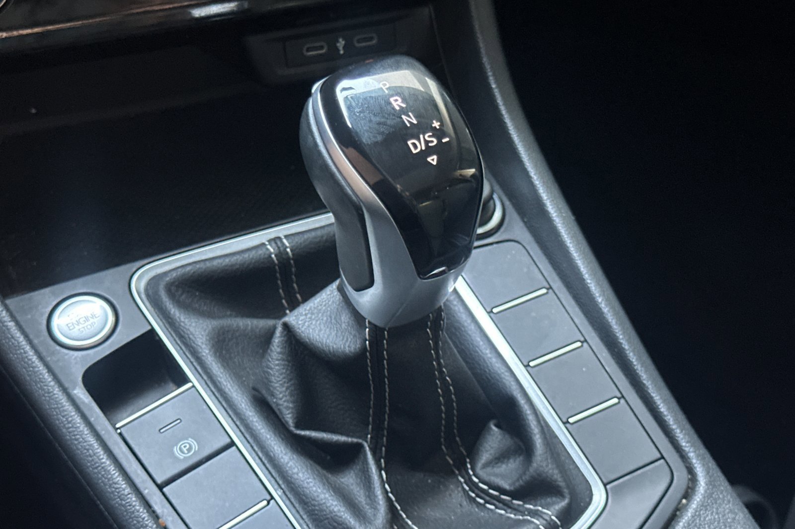 2024 Volkswagen Jetta SE photo 20