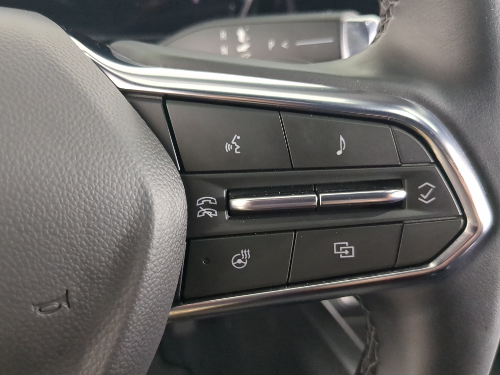 2025 Chevrolet Equinox LT photo 18