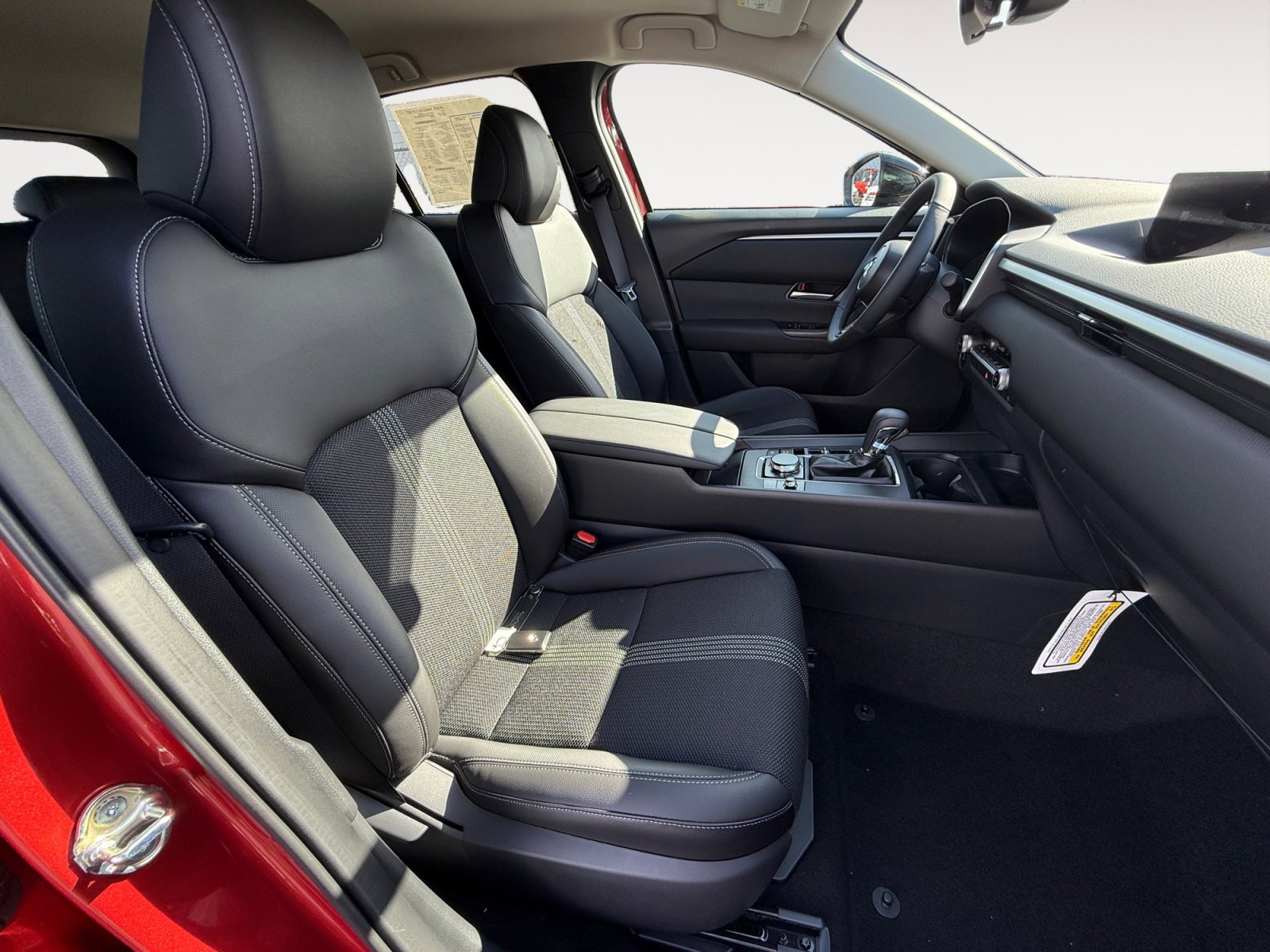 2025 Mazda CX-50 Select photo 19