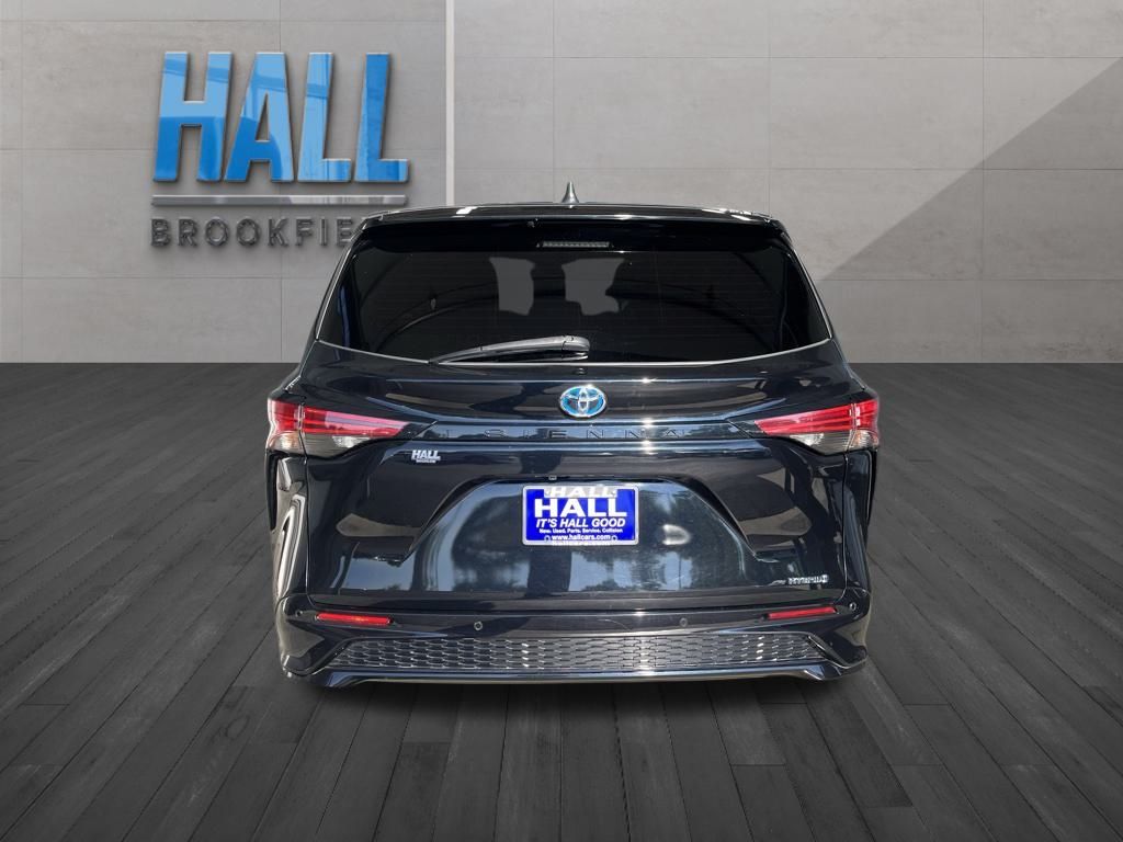 2021 Toyota Sienna XSE photo 4