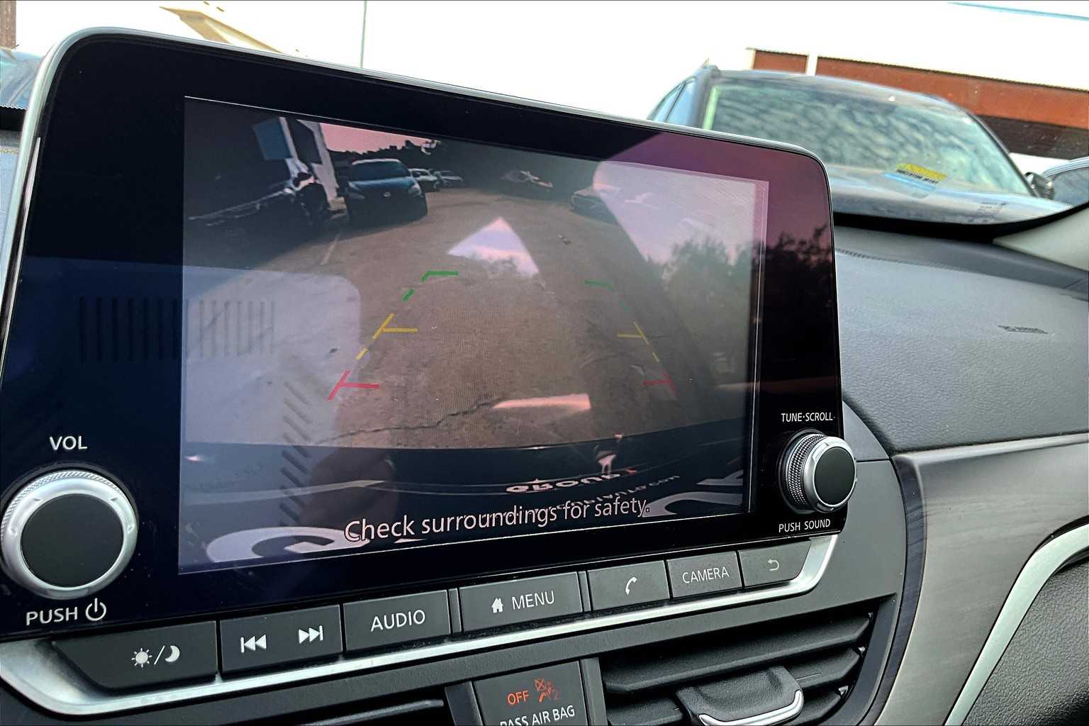 2023 Nissan Altima SV photo 25
