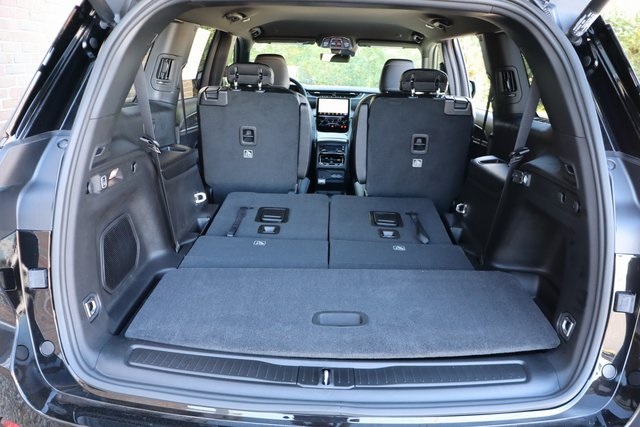 2025 Jeep Grand Cherokee Limited photo 32
