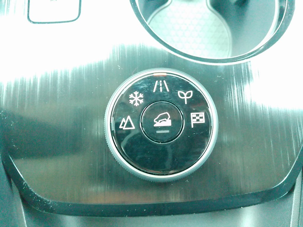 2026 Nissan Rogue SV photo 31