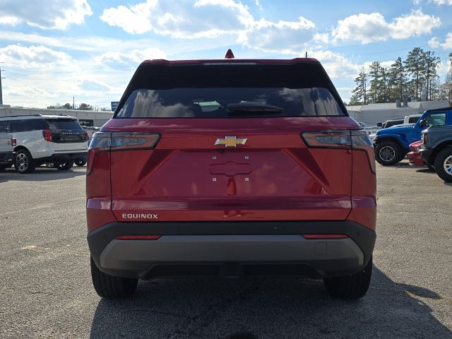 2025 Chevrolet Equinox LT photo 4