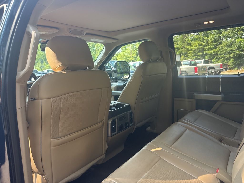 2019 Ford F-250 Lariat photo 22