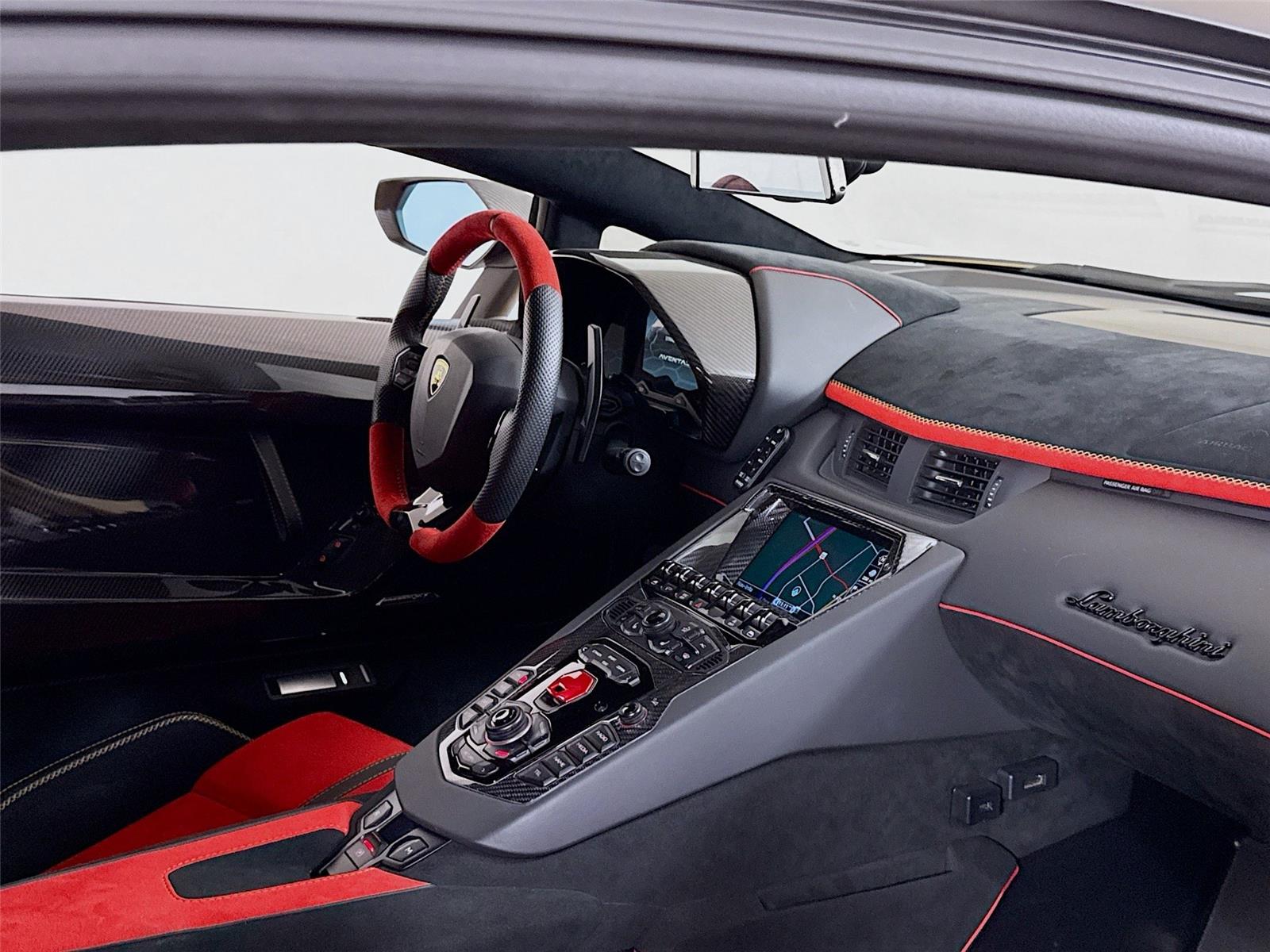 2019 Lamborghini Aventador SVJ photo 25