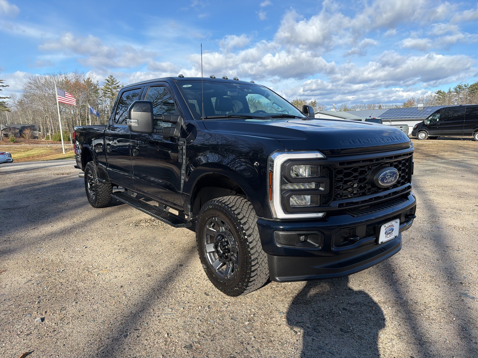 2024 Ford F-350 Super Duty Lariat's photo