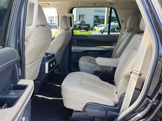 2023 Ford Expedition Limited photo 4