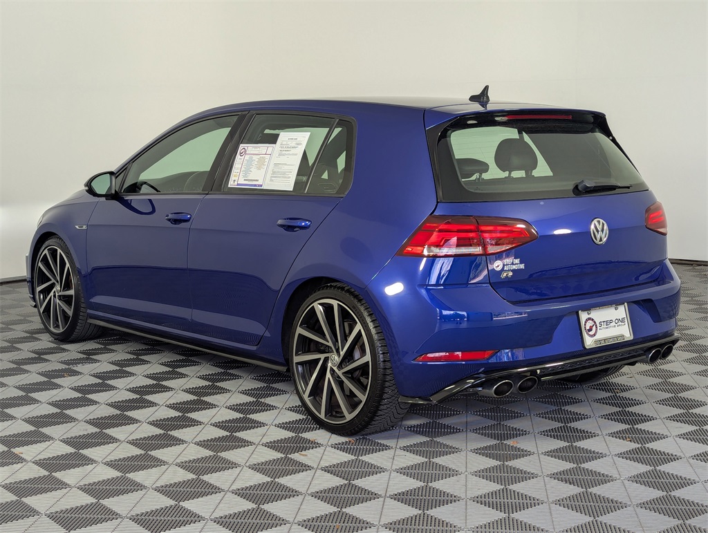 2018 Volkswagen Golf R 4Motion photo 3