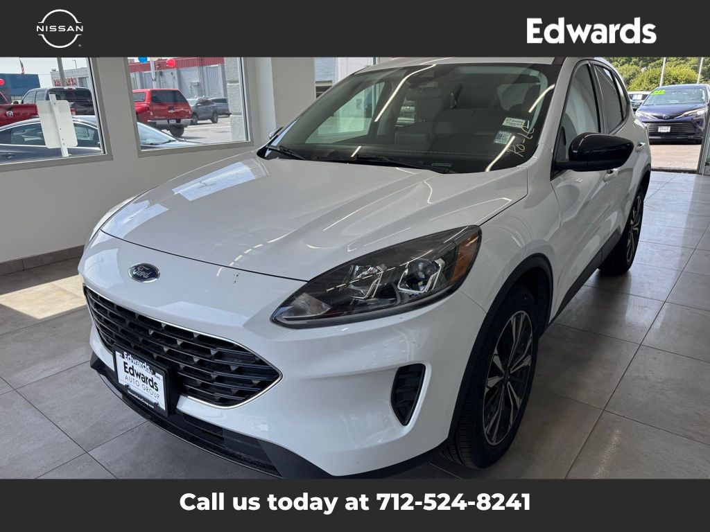 2022 Ford Escape SE photo 4
