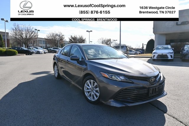2020 Toyota Camry LE's photo