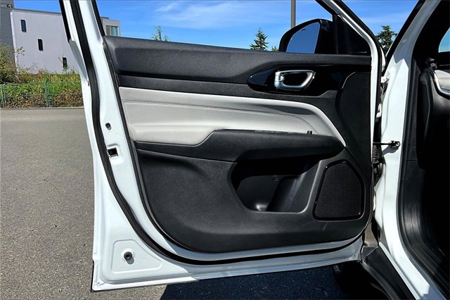 2023 Jeep Compass Limited photo 21