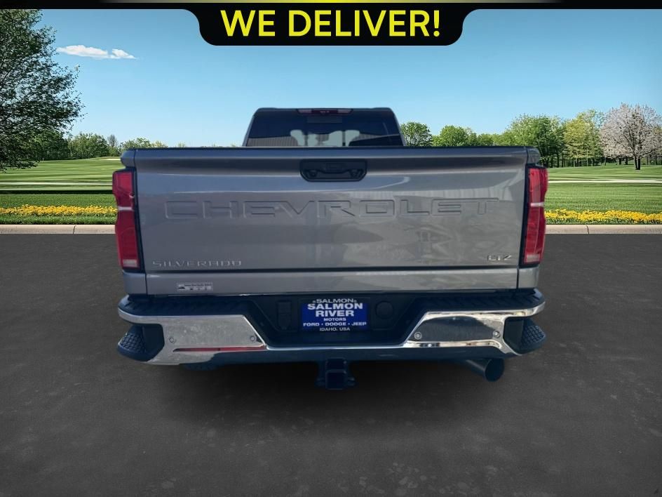 2026 Chevrolet Silverado 3500HD LTZ photo 4