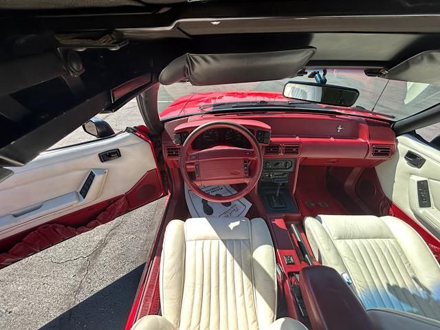 1992 Ford Mustang GT photo 34