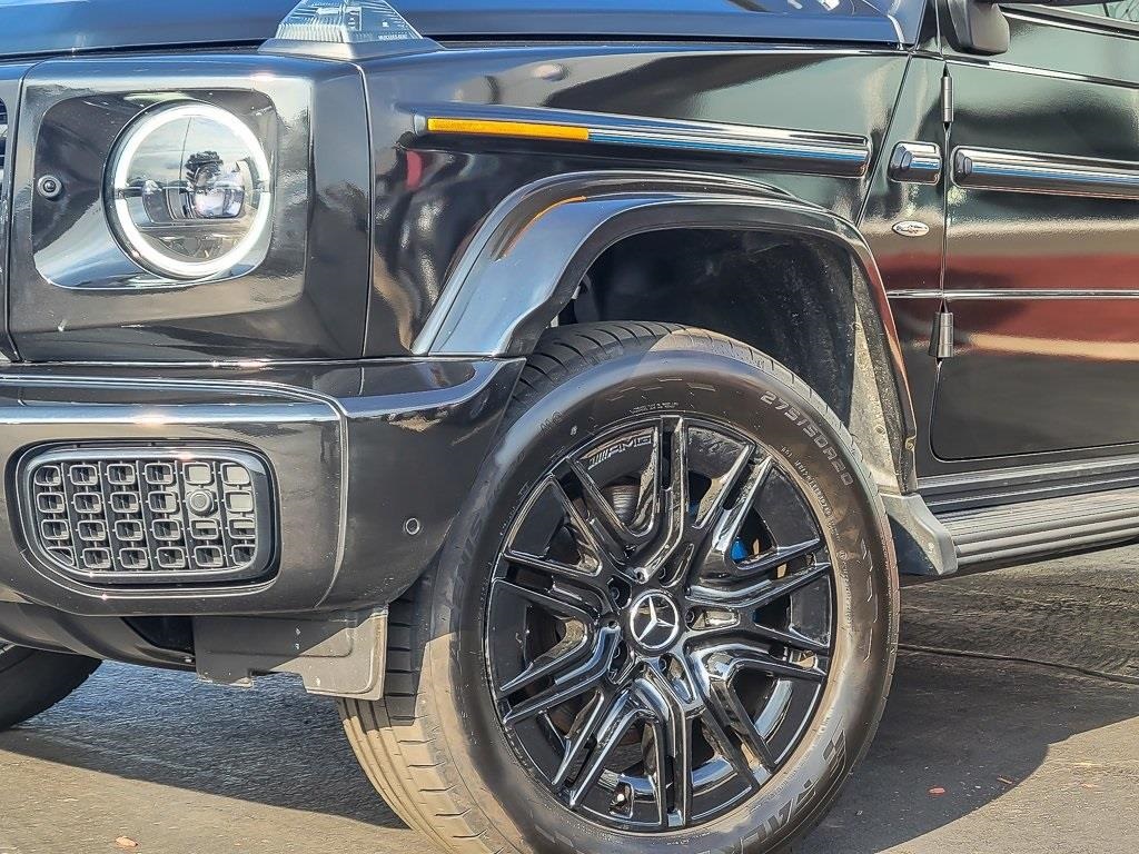 2025 Mercedes Benz G photo 2