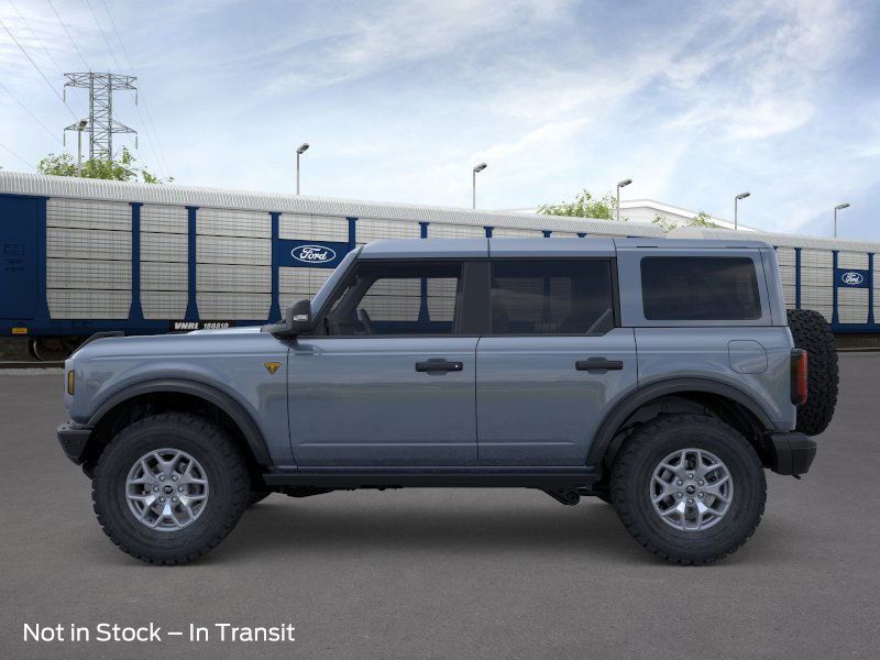 2025 Ford Bronco Badlands photo 4