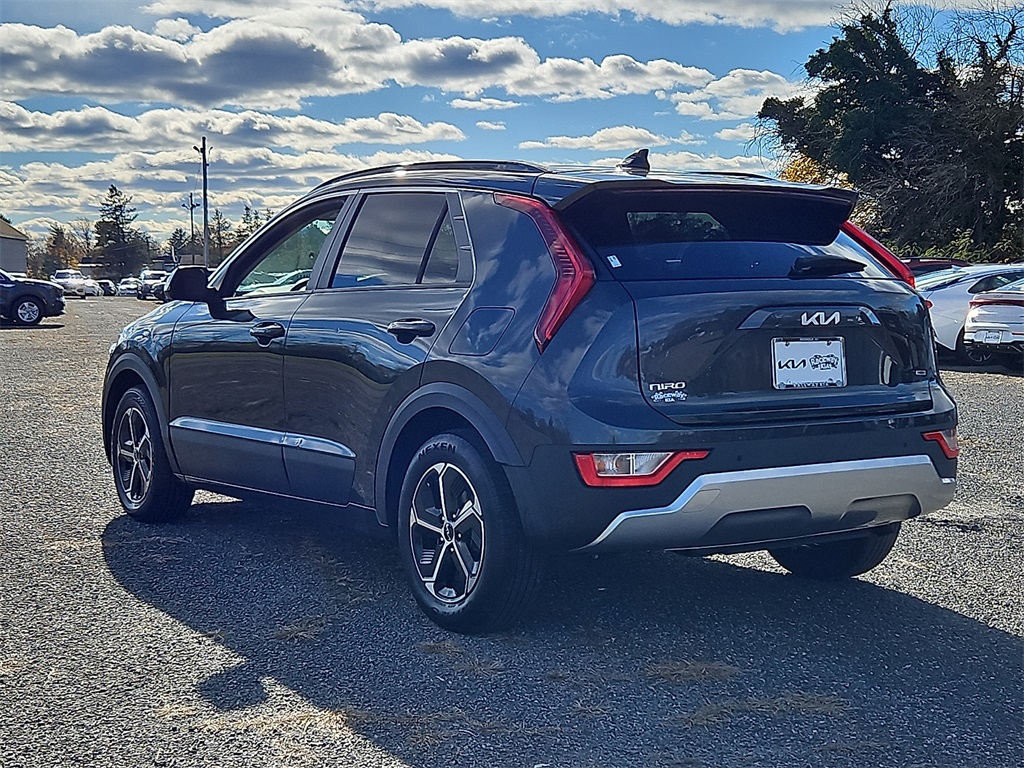 2023 Kia Niro EX photo 4