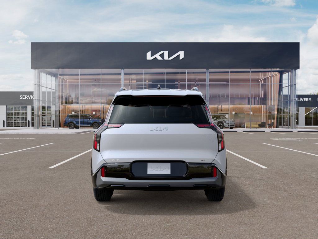 2026 Kia EV9 GT-Line photo 4
