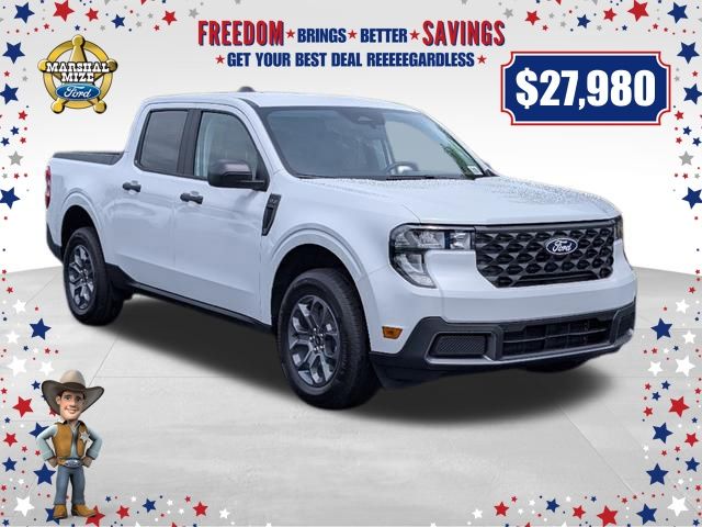 New 2025 Oxford White Ford XLT image 1