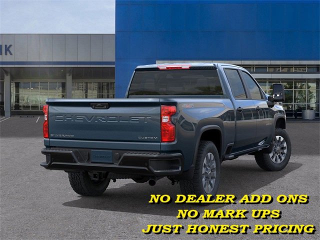 2026 Chevrolet Silverado 2500HD Custom photo 4