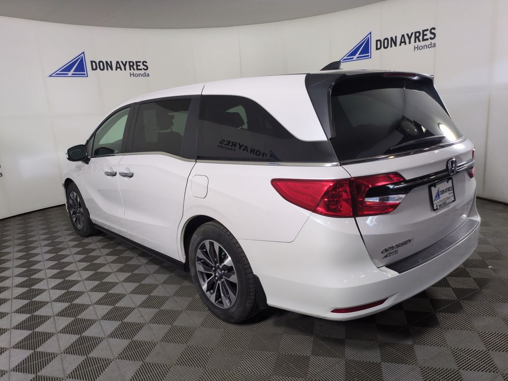 2023 Honda Odyssey EX-L photo 3