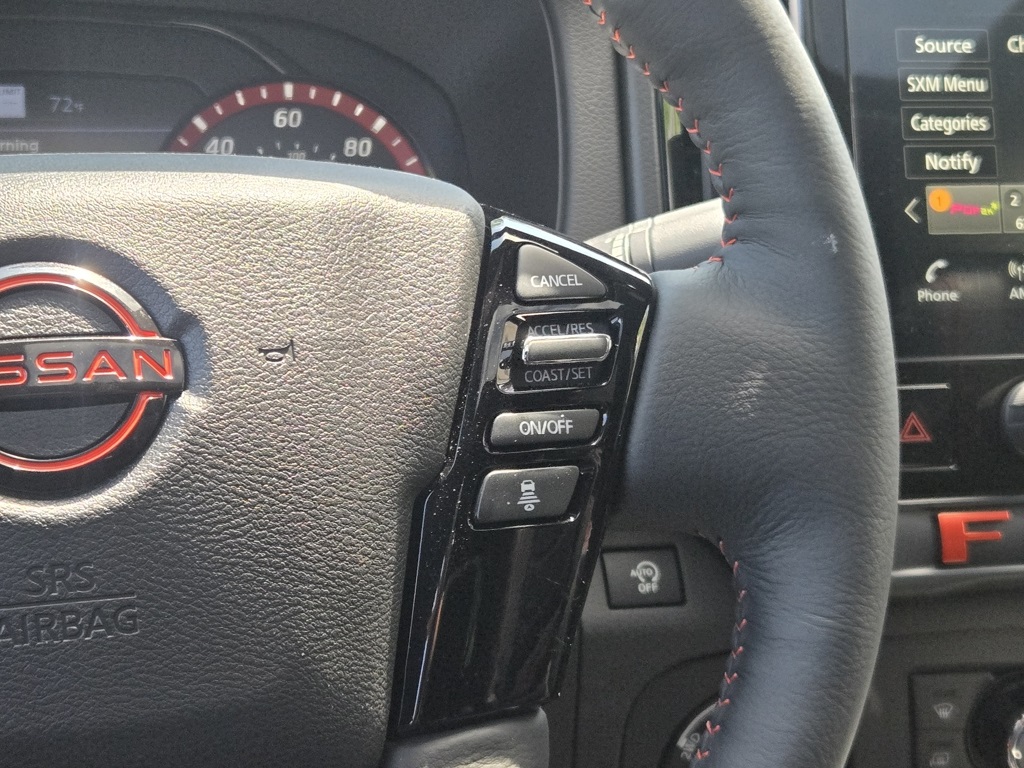 2025 Nissan Frontier PRO-4X photo 17