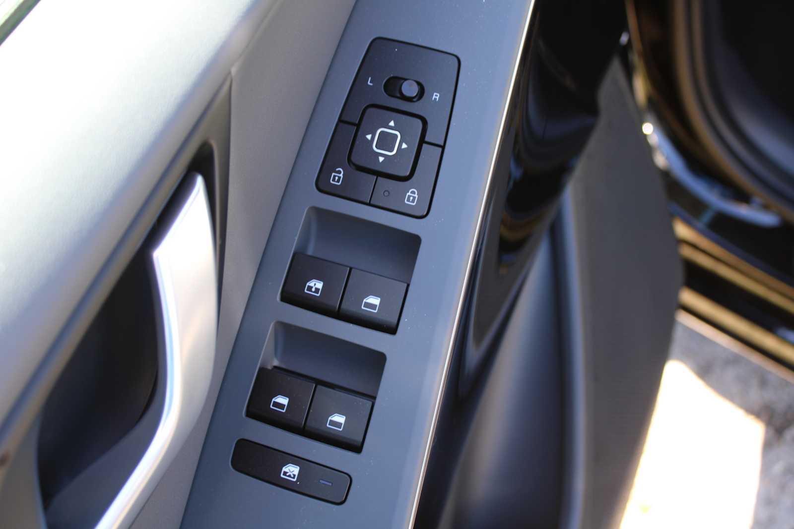2025 Kia Niro EX photo 15
