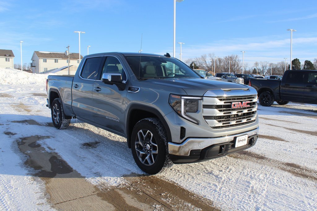 2026 GMC Sierra 1500 SLE's photo