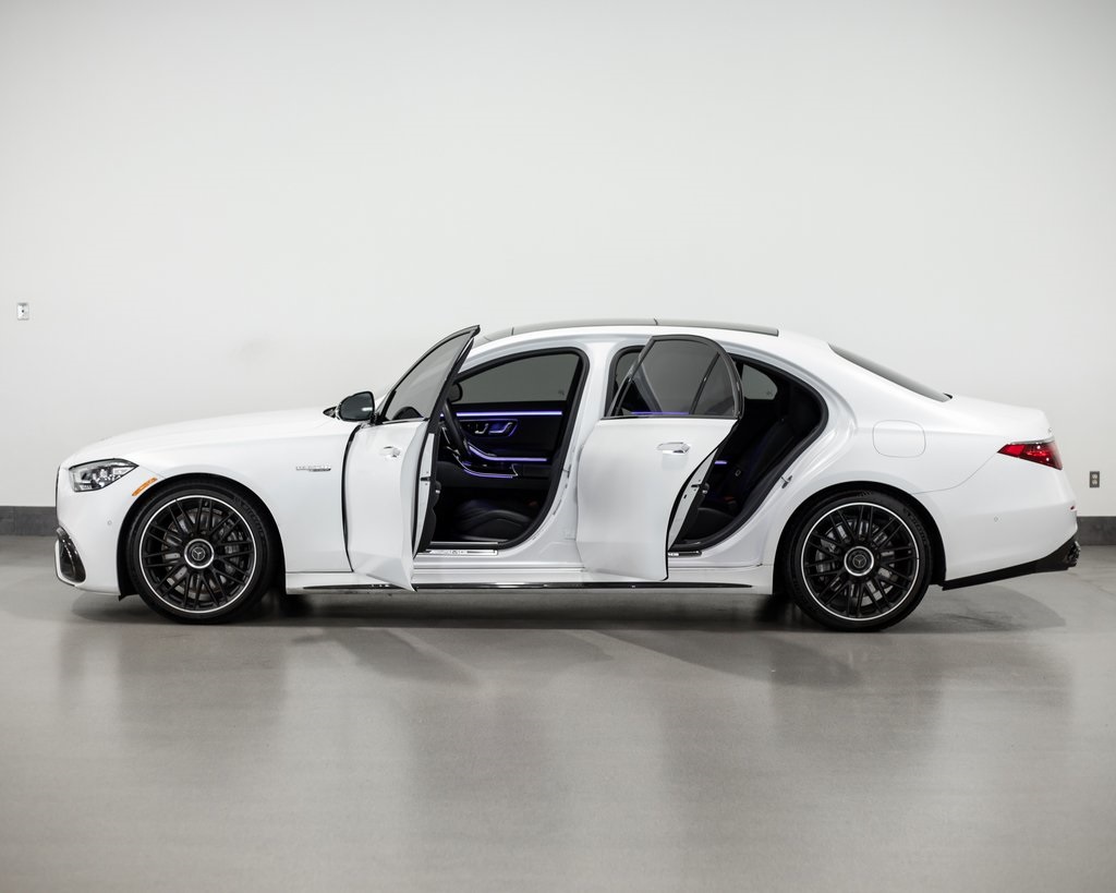 2024 Mercedes Benz S 63 e AMG 4MATIC photo 3