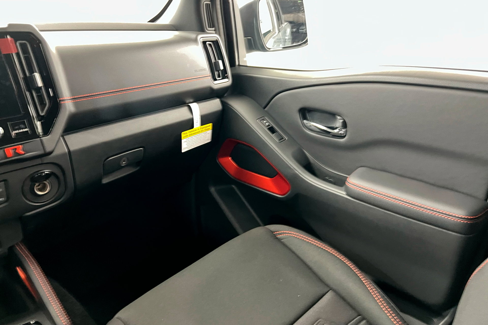 2025 Nissan Frontier PRO-4X photo 10