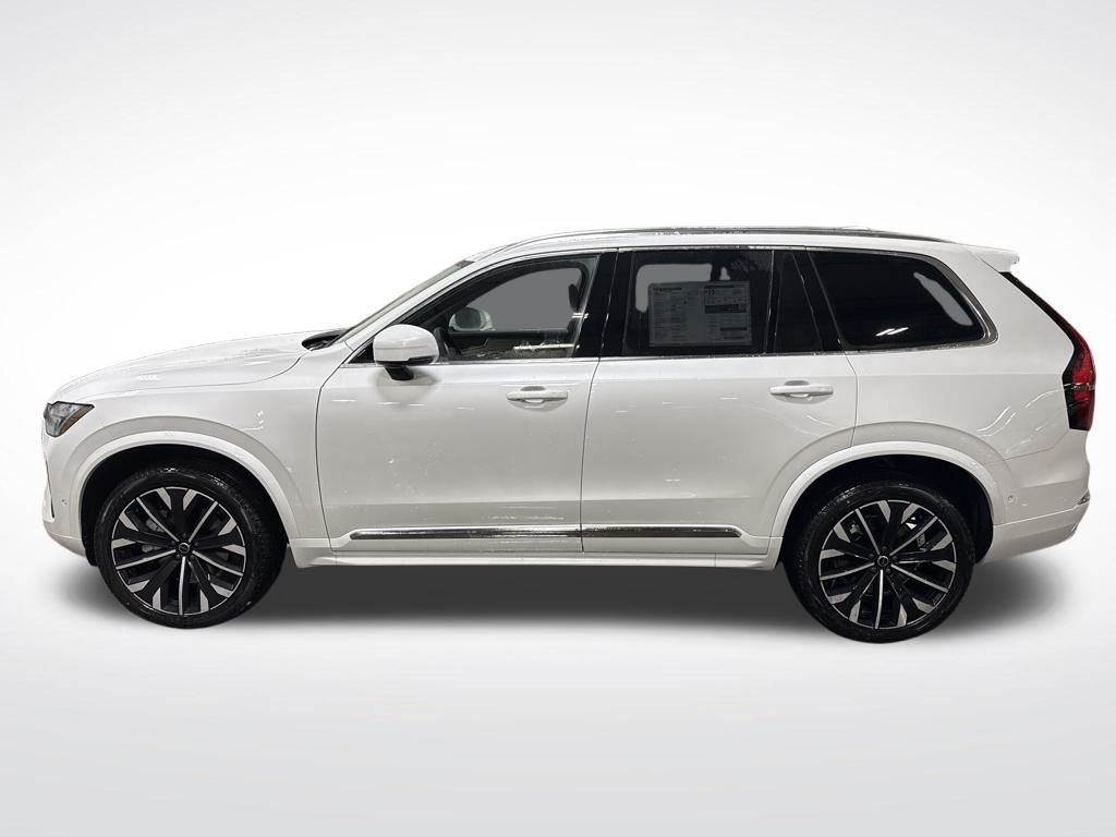 2026 Volvo XC90 AWD Plus photo 2