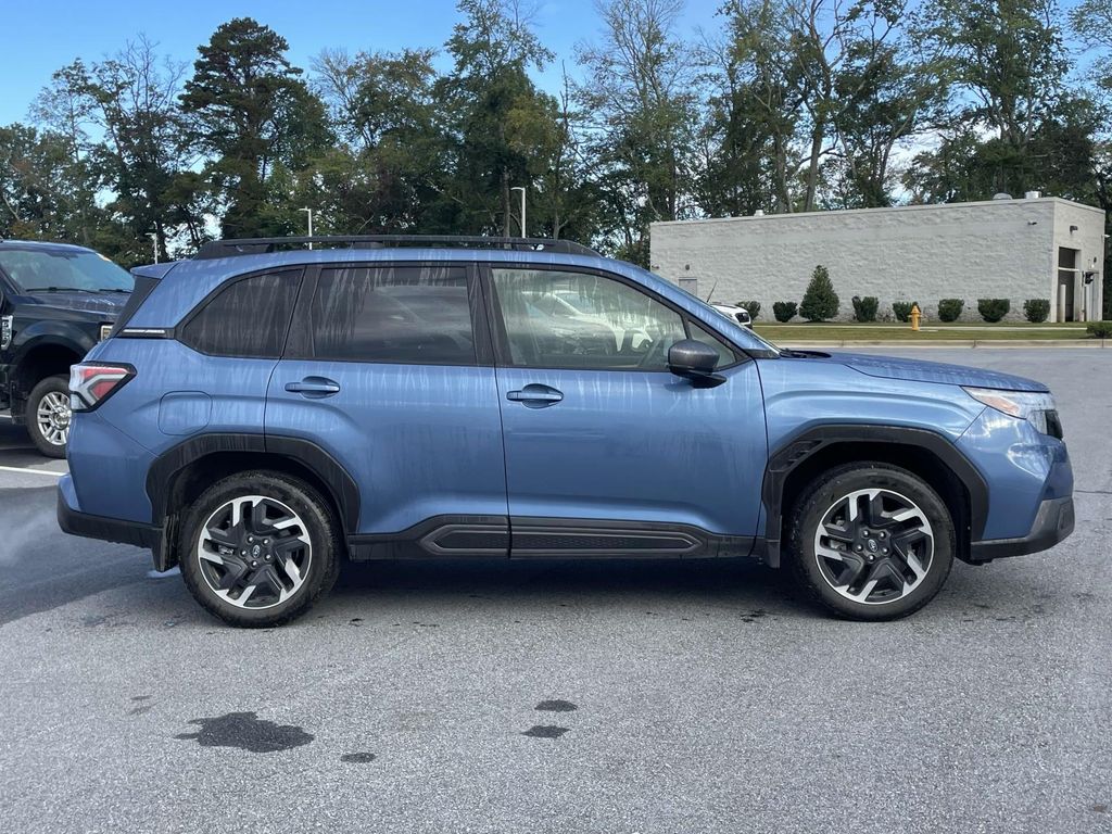 2025 Subaru Forester Limited photo 26